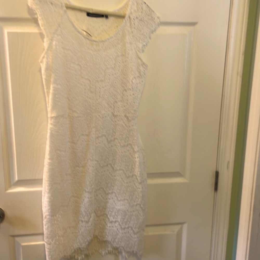 You are not alone medium White lace NWT